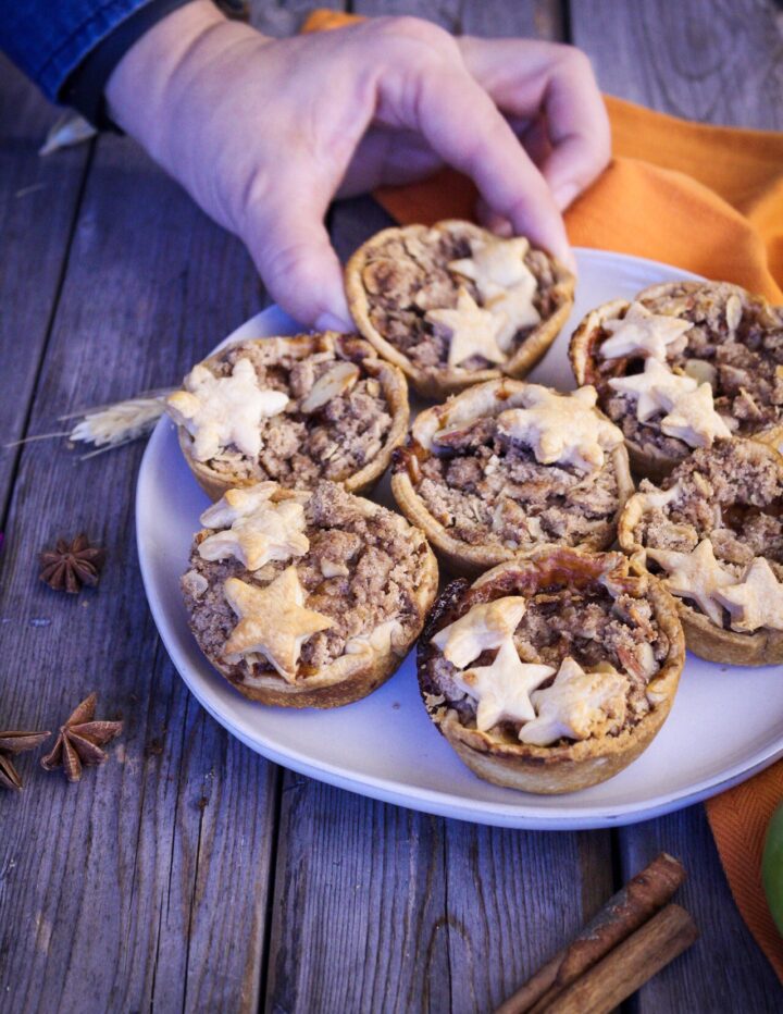 Apple Pie Crumble Pie Cups