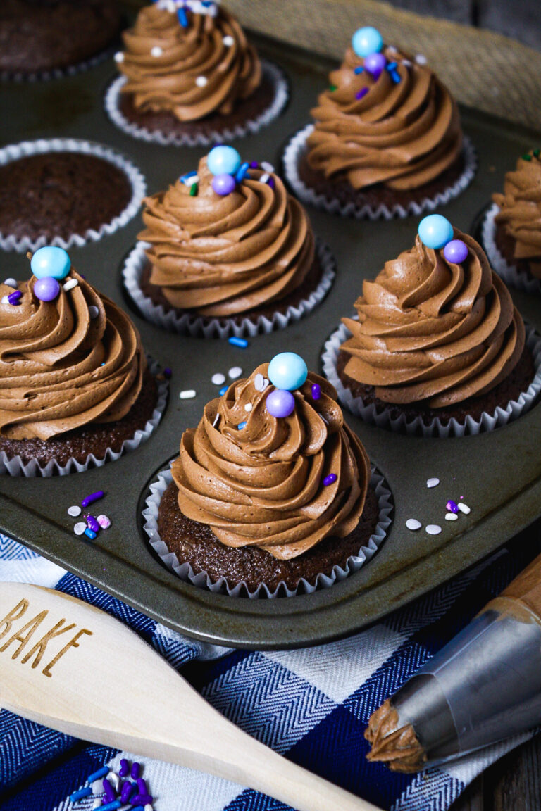 Healthy Chocolate Amaretto Cupcakes