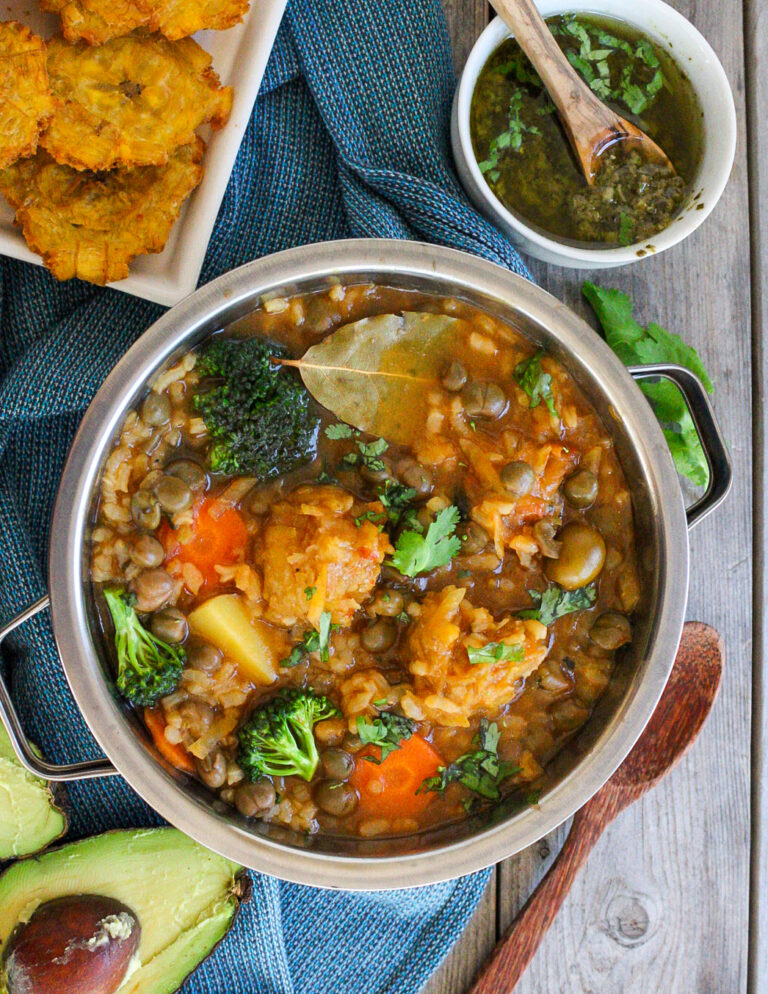 Asopao de Gandules Vegano – con Bolitas de Platanos
