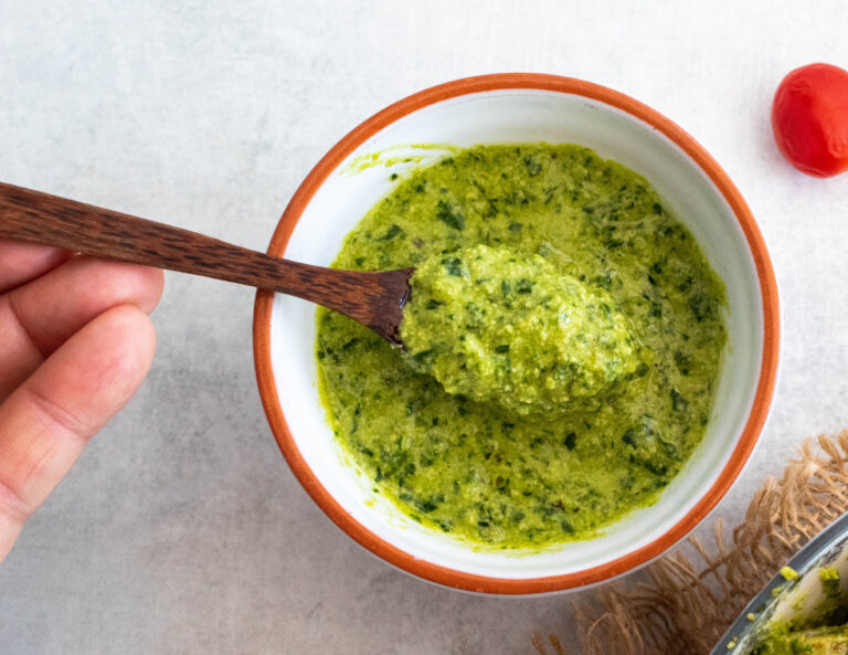 Kale, Spinach & Cashew Pesto