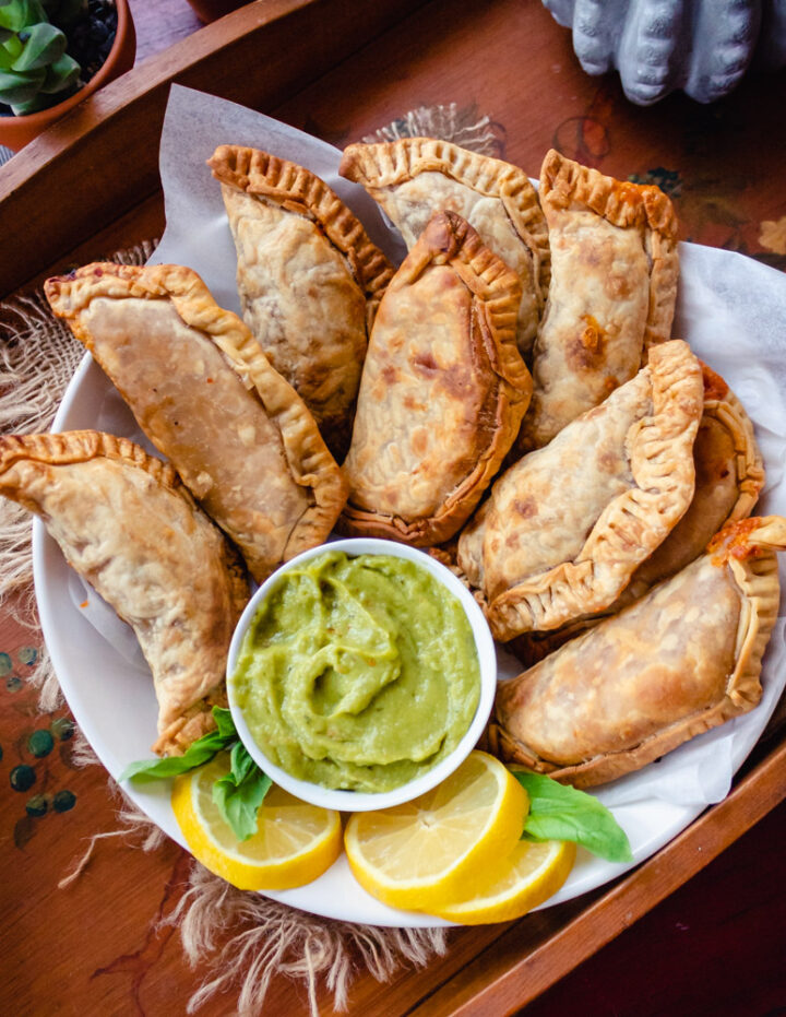 Vegan Pepperoni Pizza Empanadas (Empanadillas de Pizza Vegan)