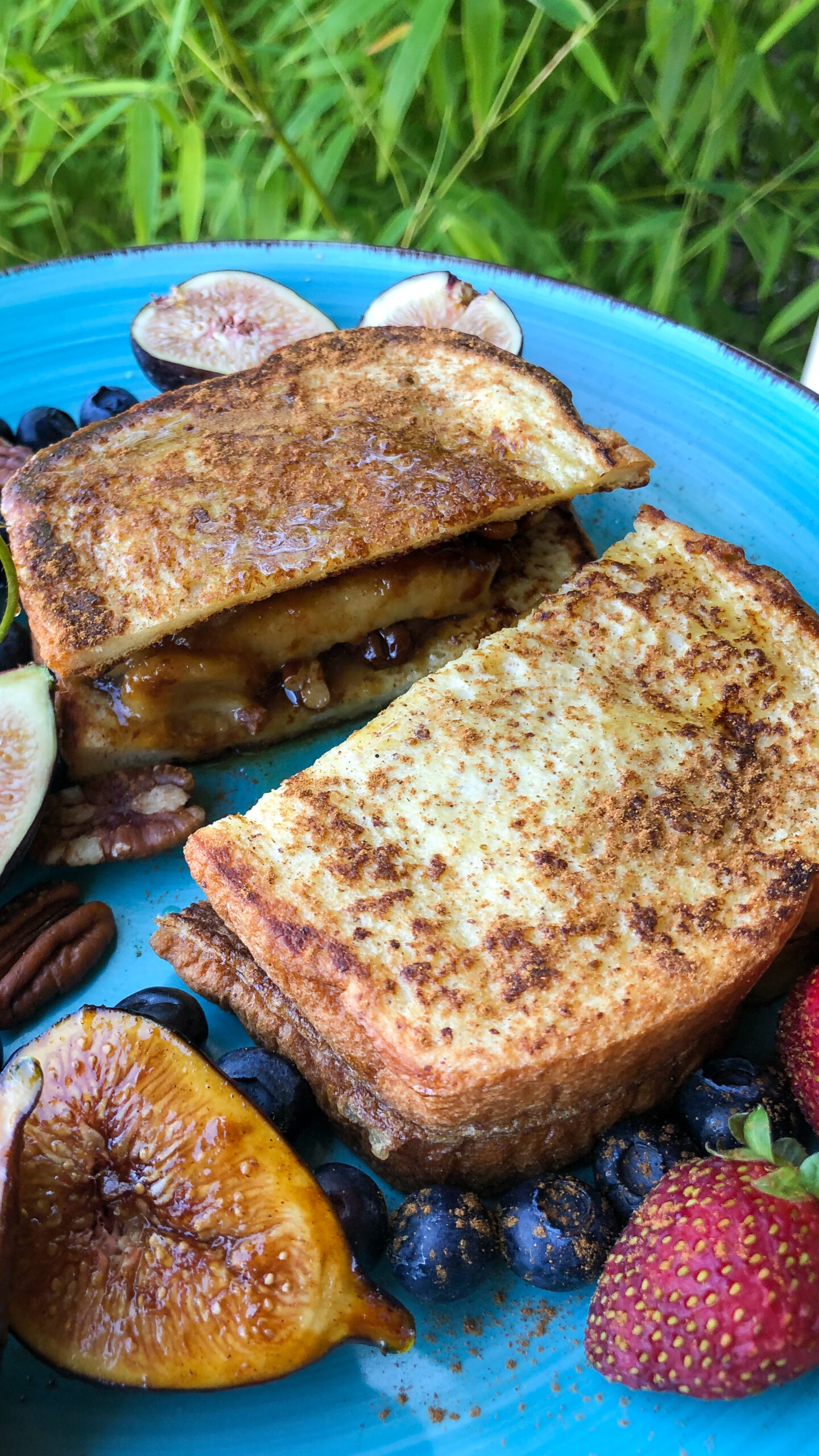 Stuffed French Toast with Bananas