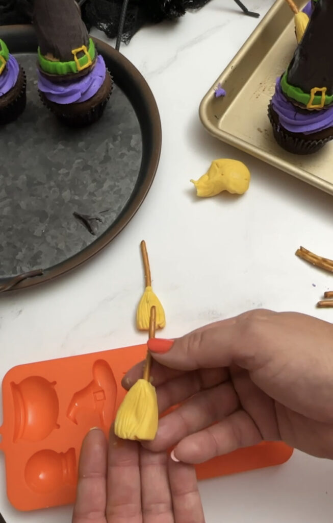 witch hat cupcakes